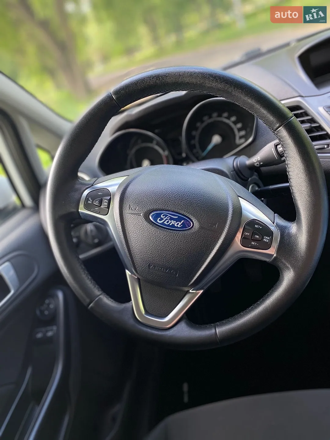 2015 Ford Fiesta - мініатюра 25