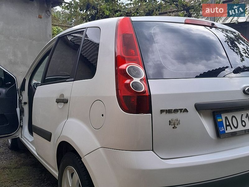 Хэтчбек Ford Fiesta 2007 в Ужгороде фото 4 Хэтчбек Ford Fiesta 2007 в Ужгороде