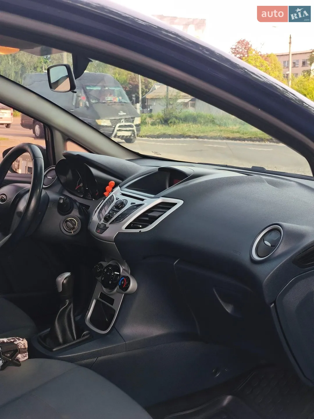 2012 Ford Fiesta - мініатюра 22