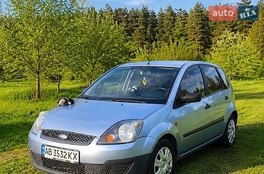 Хэтчбек Ford Fiesta 2006 в Литине