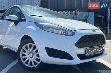 Хэтчбек Ford Fiesta 2017 в Киеве