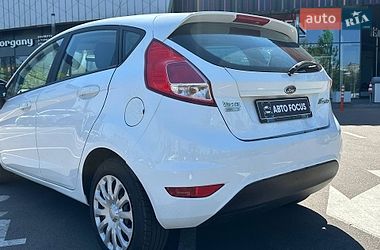 Хэтчбек Ford Fiesta 2017 в Киеве
