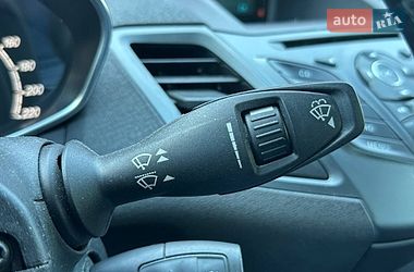 Хэтчбек Ford Fiesta 2017 в Киеве