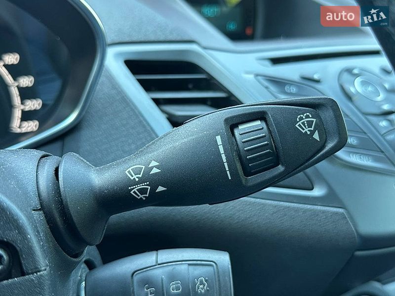 Хэтчбек Ford Fiesta 2017 в Киеве