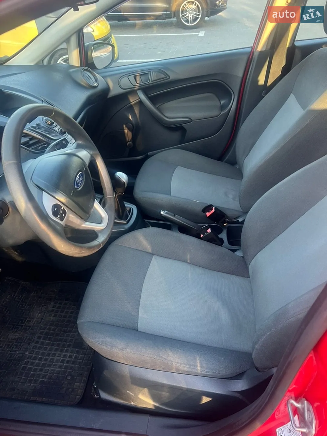 2012 Ford Fiesta - мініатюра 11