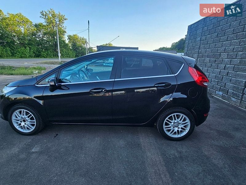 Хэтчбек Ford Fiesta 2011 в Иршаве