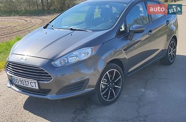 Седан Ford Fiesta 2016 в Киеве