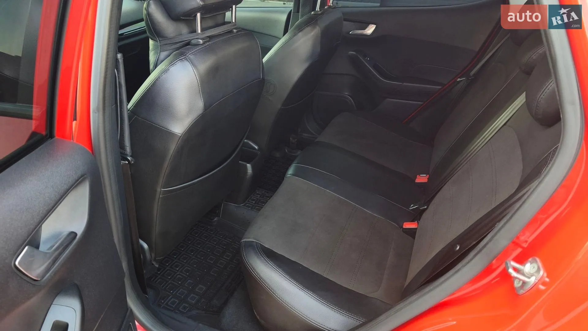 2018 Ford Fiesta - мініатюра 11
