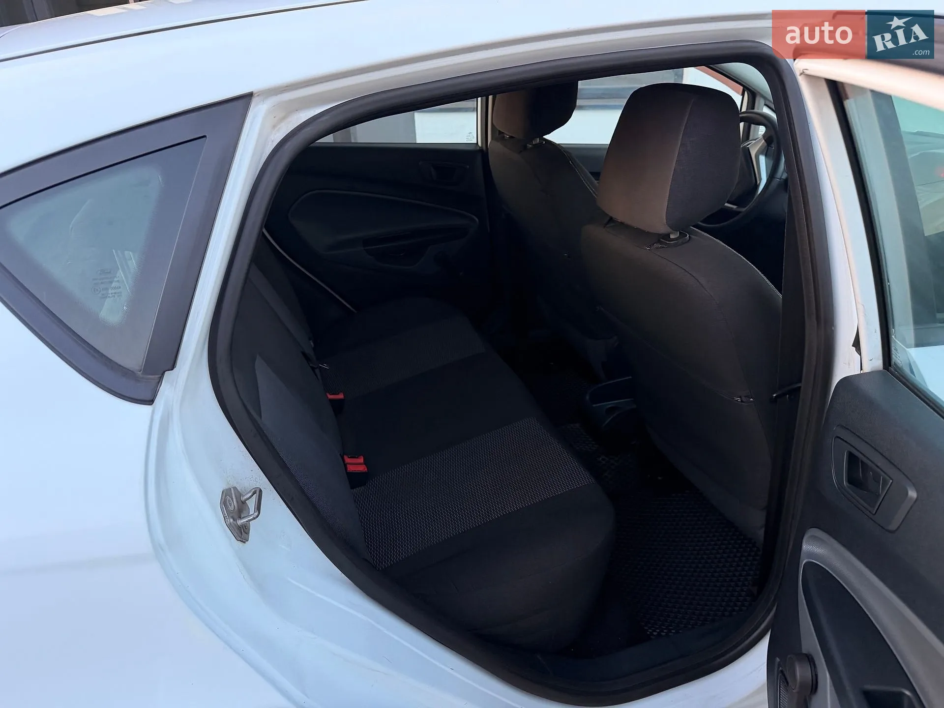 2011 Ford Fiesta - мініатюра 5