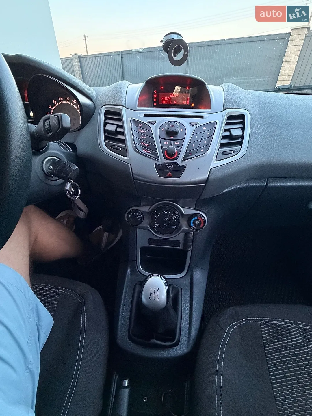 2011 Ford Fiesta - мініатюра 8