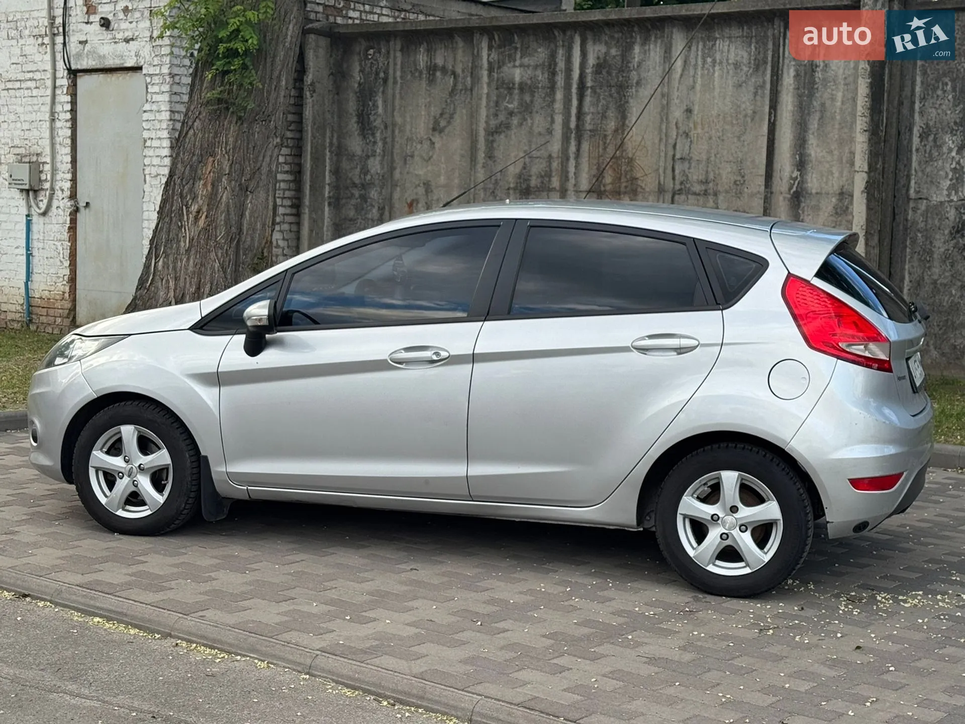 2011 Ford Fiesta - мініатюра 9