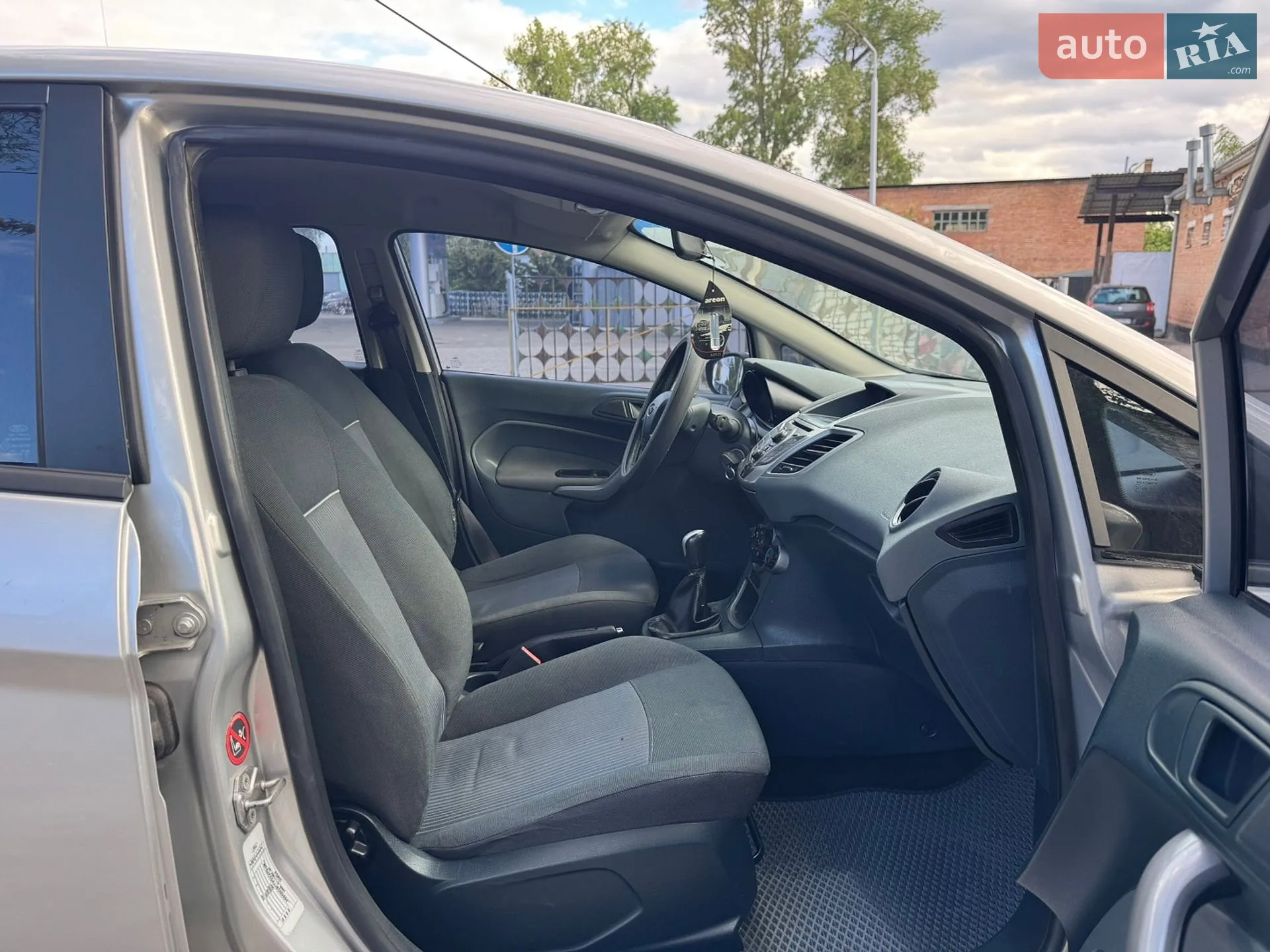 2011 Ford Fiesta - мініатюра 24