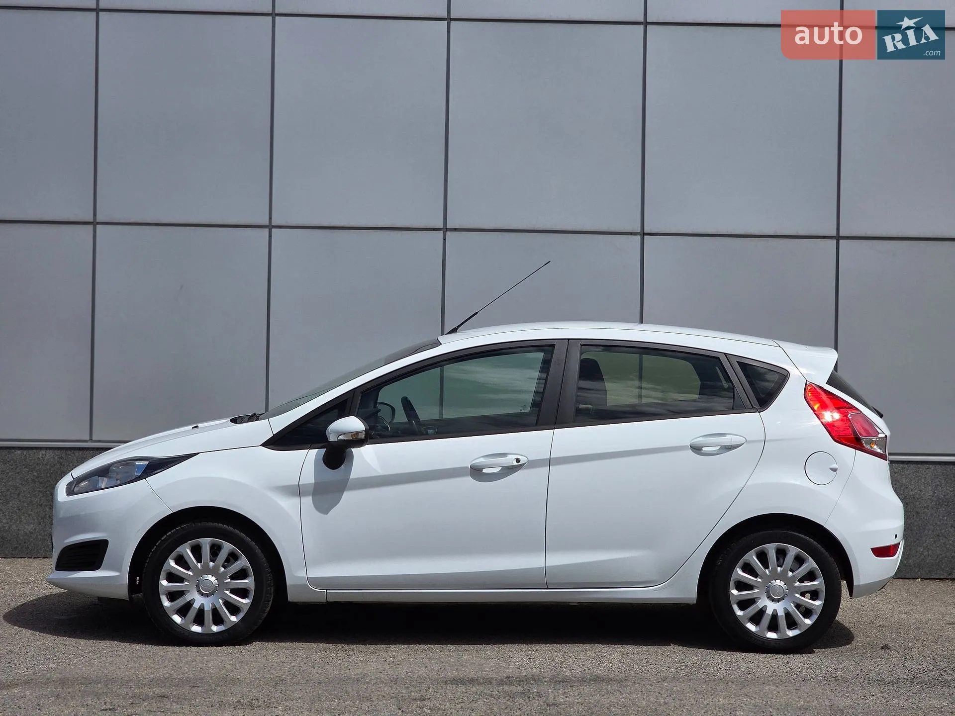 2015 Ford Fiesta - мініатюра 4