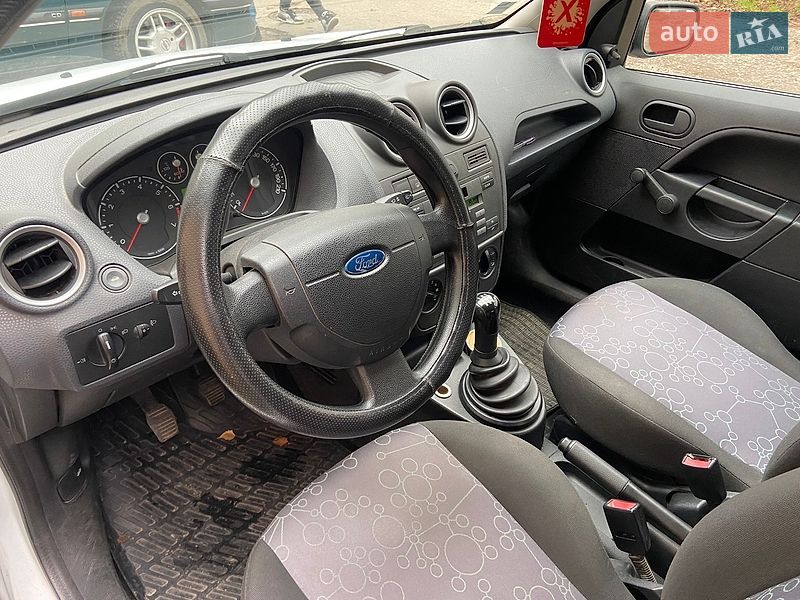 2007 Ford Fiesta, VIN WF0HXXGAJH7S48087:plate — фото 1 (autoria)