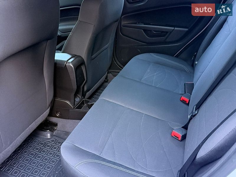 Хетчбек Ford Fiesta 2019 в Києві