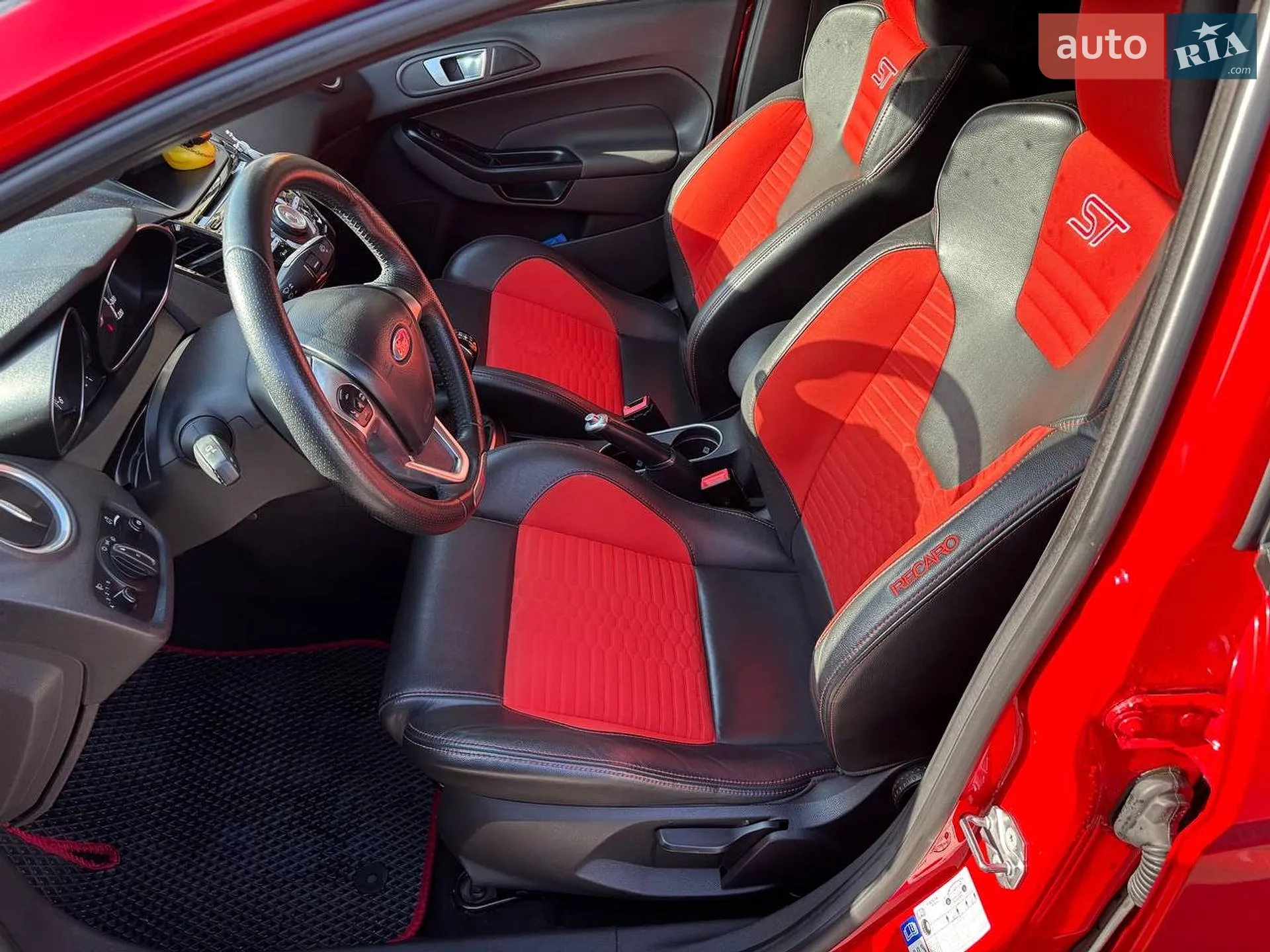 2015 Ford Fiesta - мініатюра 17