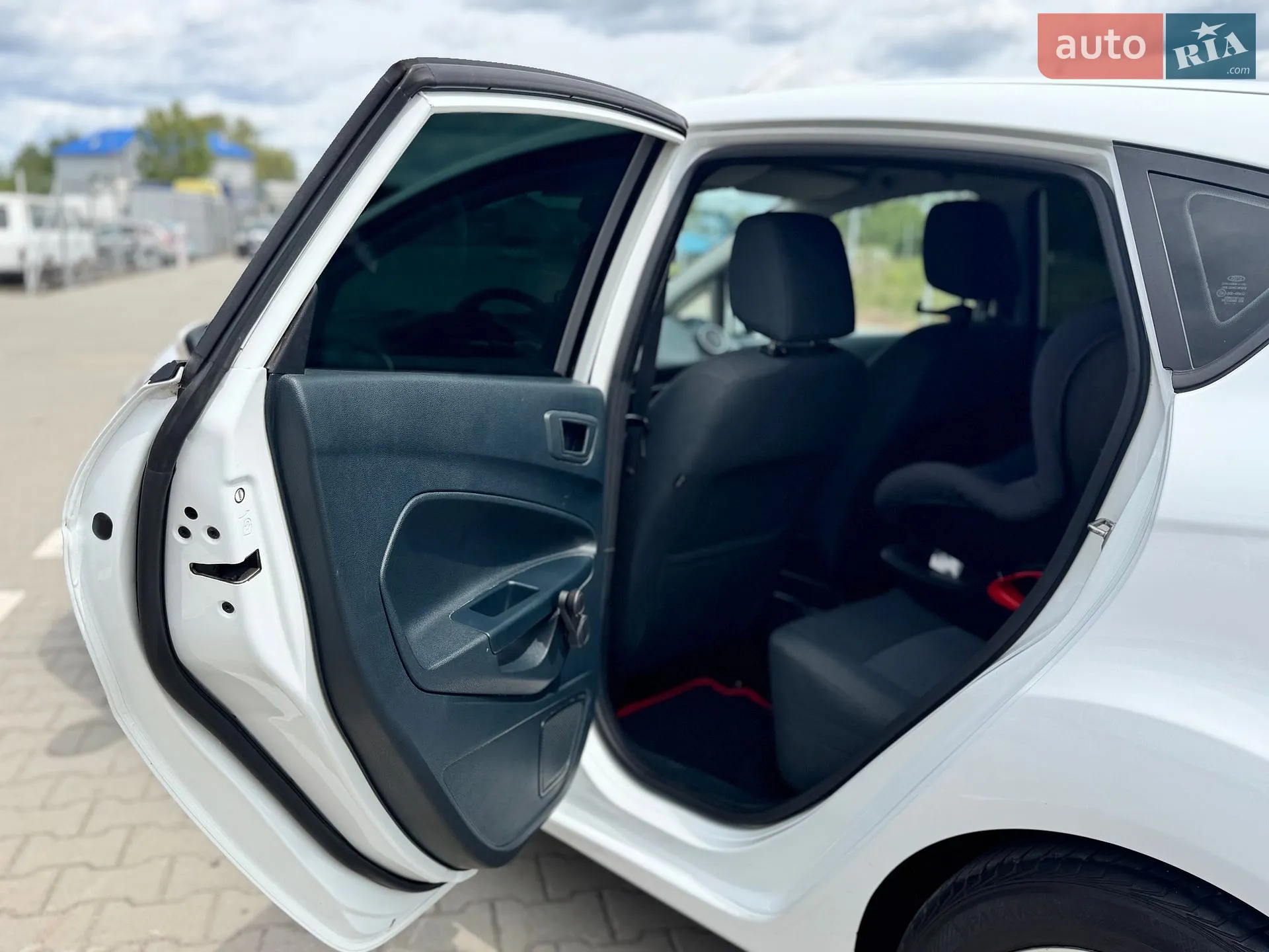 2012 Ford Fiesta - мініатюра 24