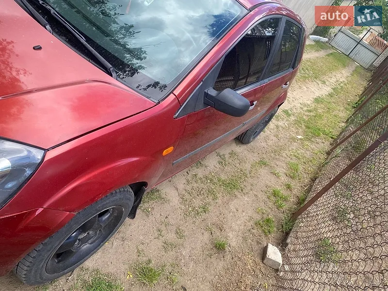 Ford Fiesta 2007 VIN WF0HXXGAJH7D76086 фото оголошення 2 з 44