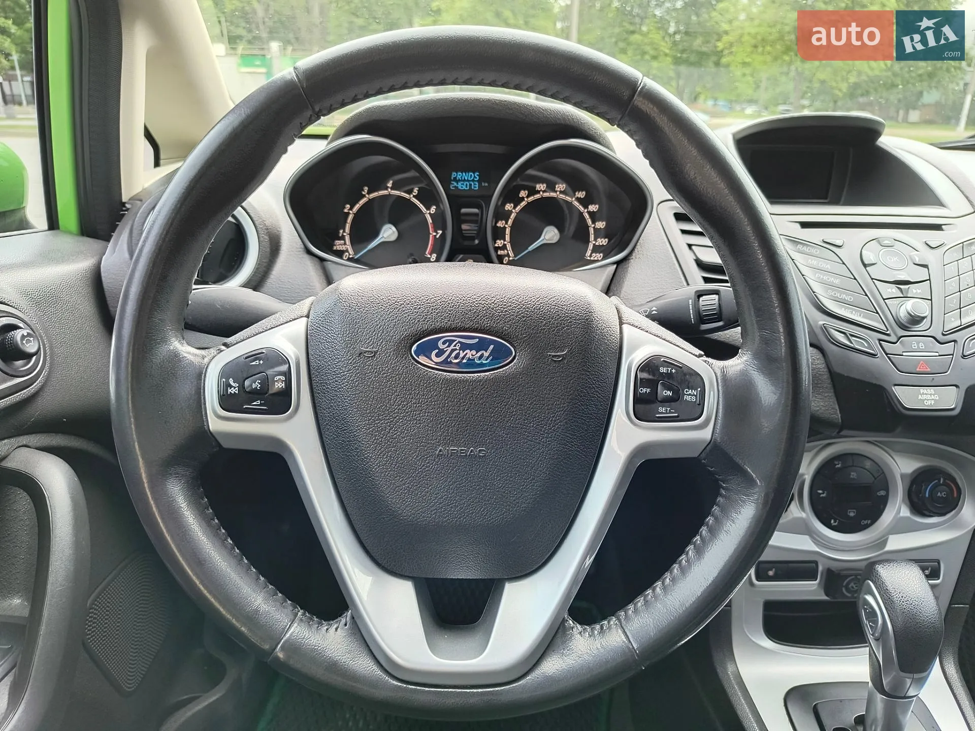 2013 Ford Fiesta - мініатюра 21