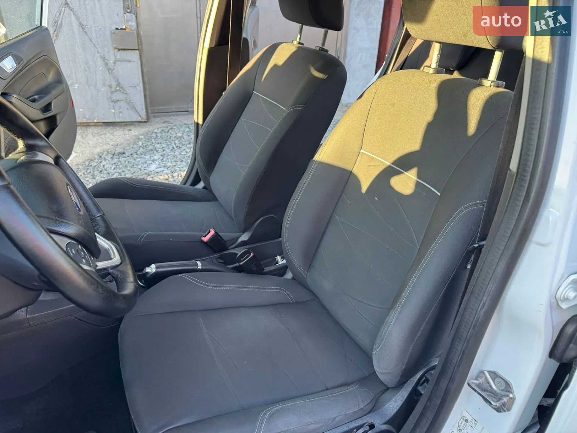2016 Ford Fiesta - мініатюра 9