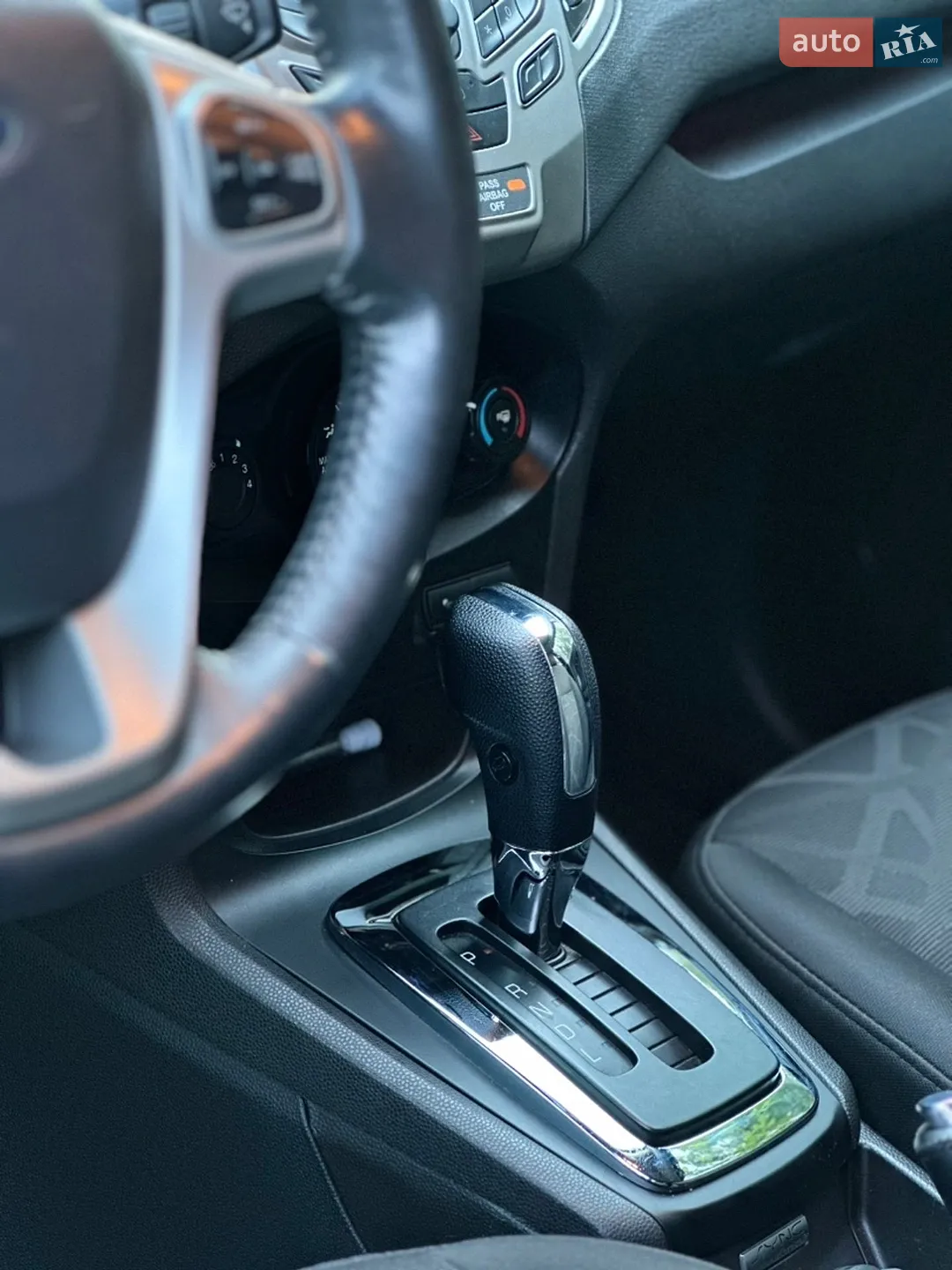 2011 Ford Fiesta - мініатюра 11