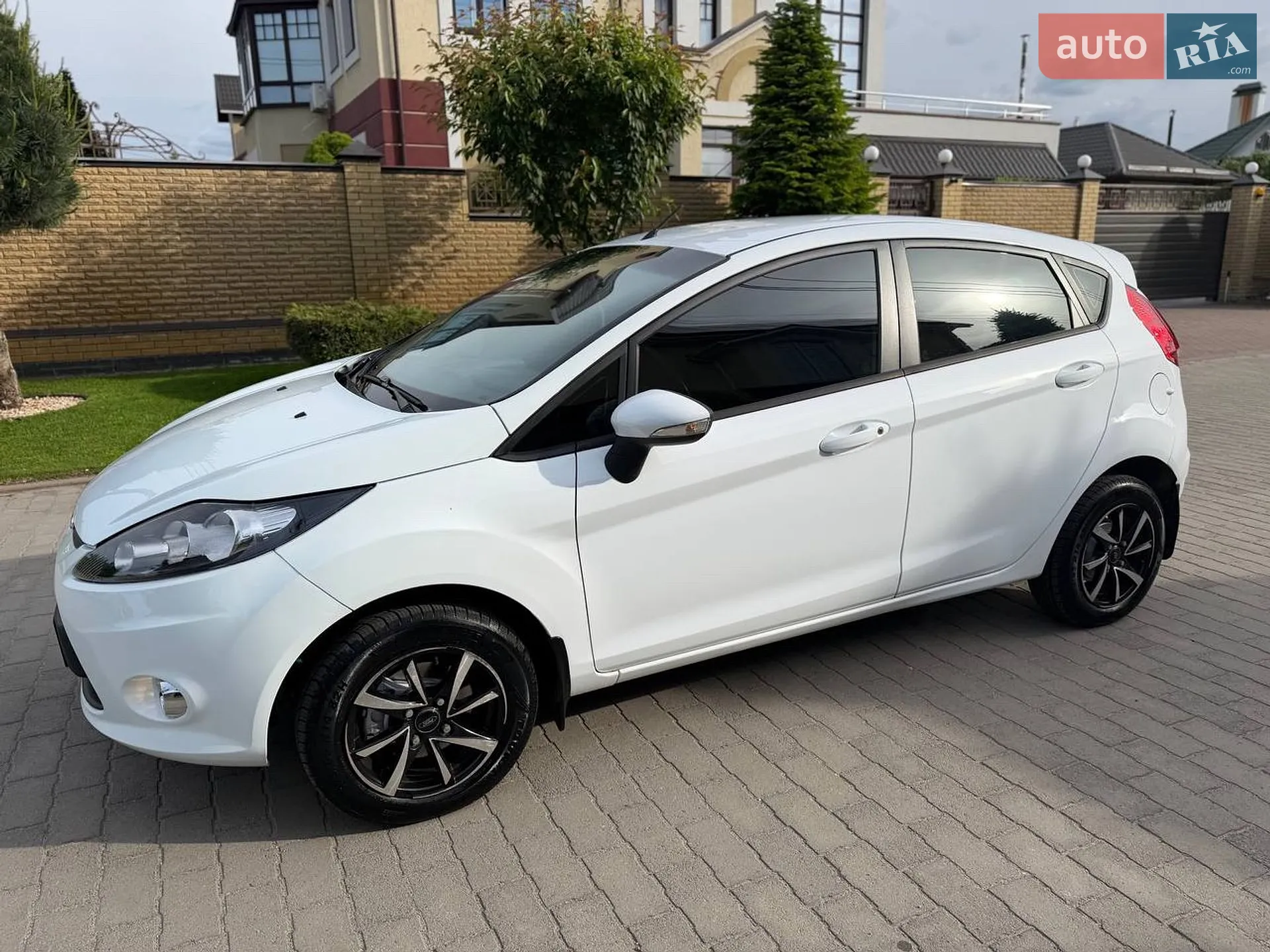 2012 Ford Fiesta - мініатюра 23