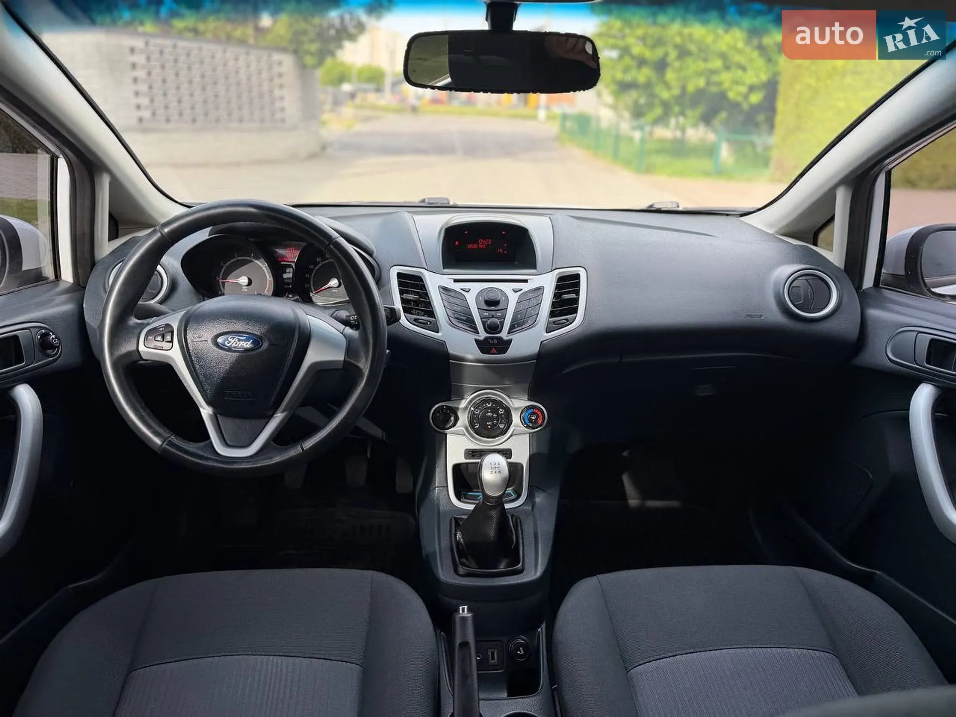 2012 Ford Fiesta - мініатюра 38