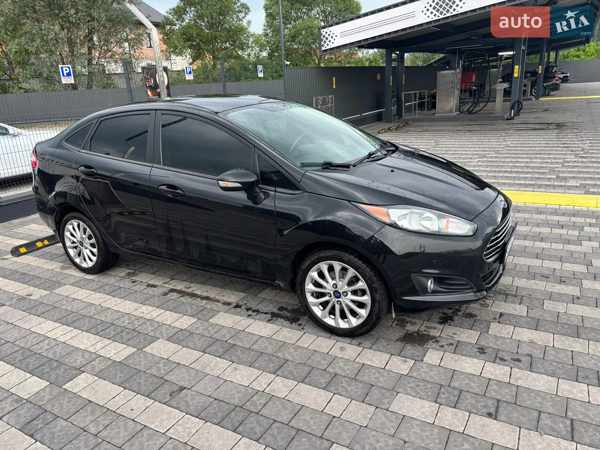 2013 Ford Fiesta - мініатюра 8