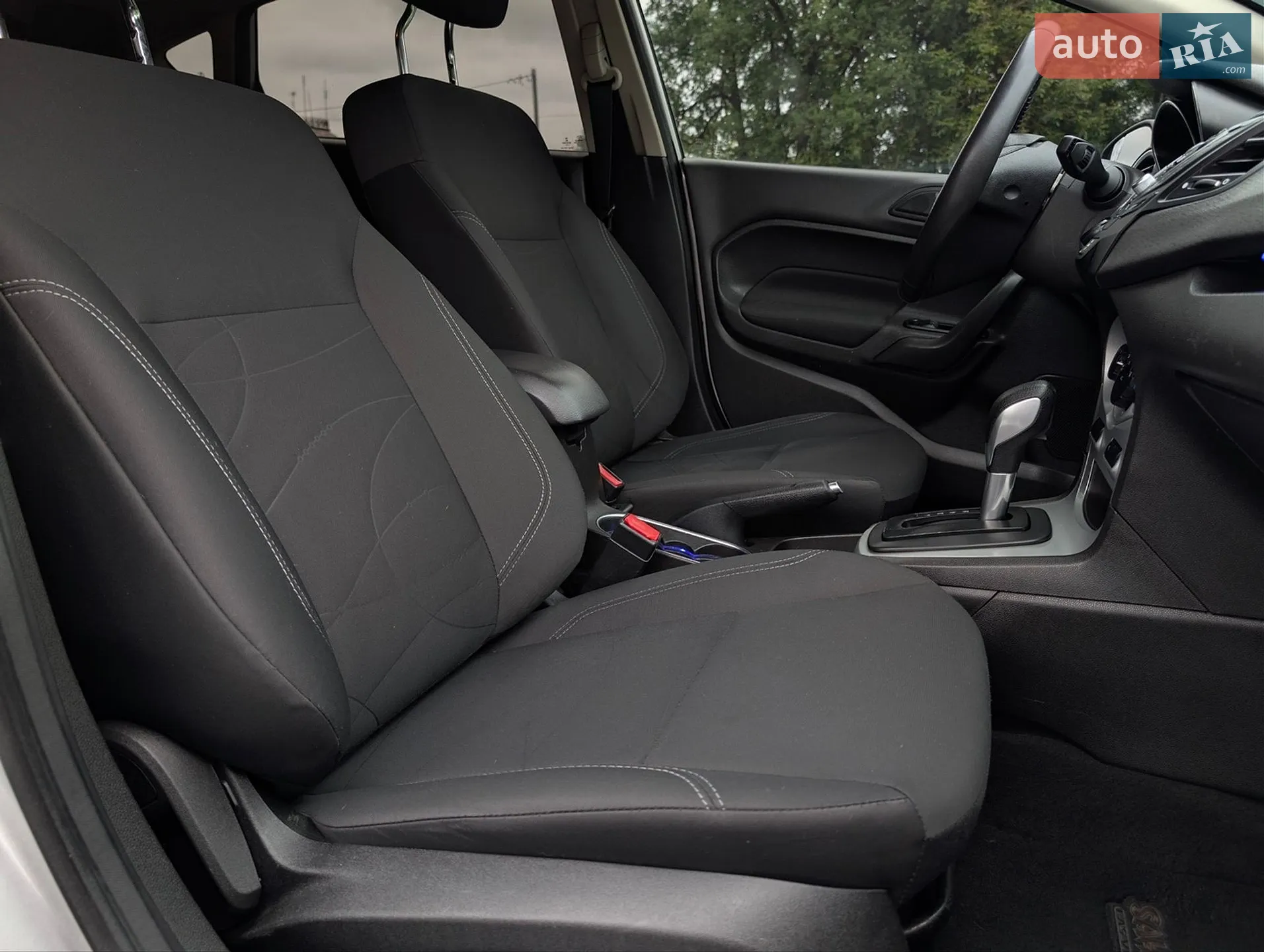2016 Ford Fiesta - мініатюра 29