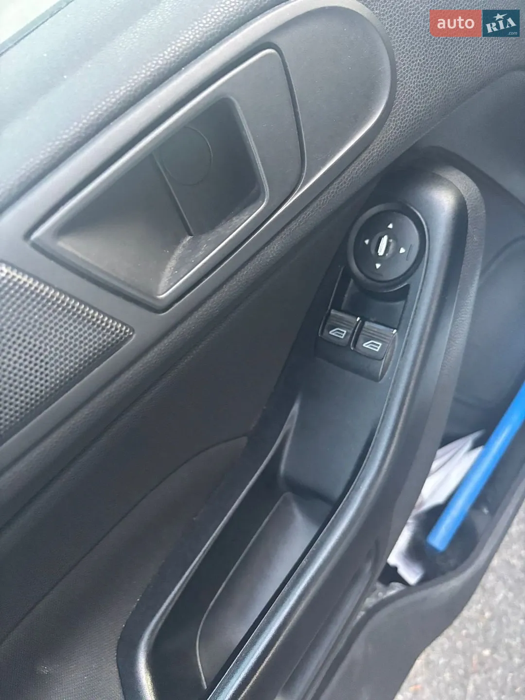 2013 Ford Fiesta - мініатюра 12