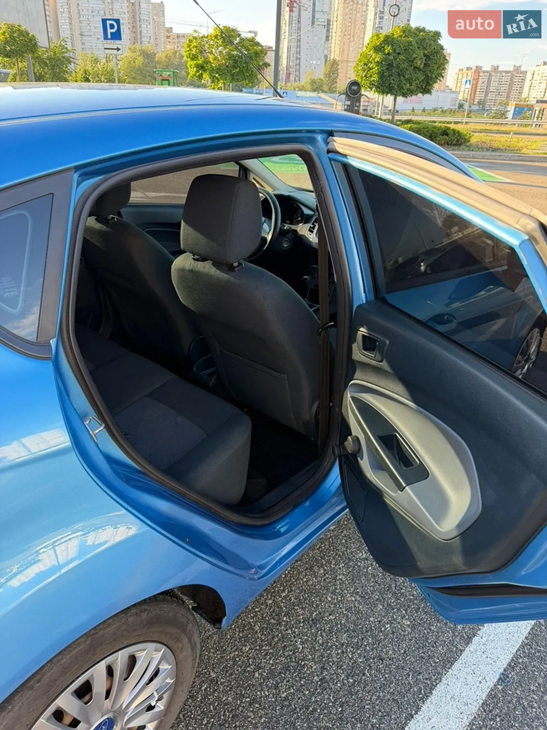 2010 Ford Fiesta - мініатюра 13