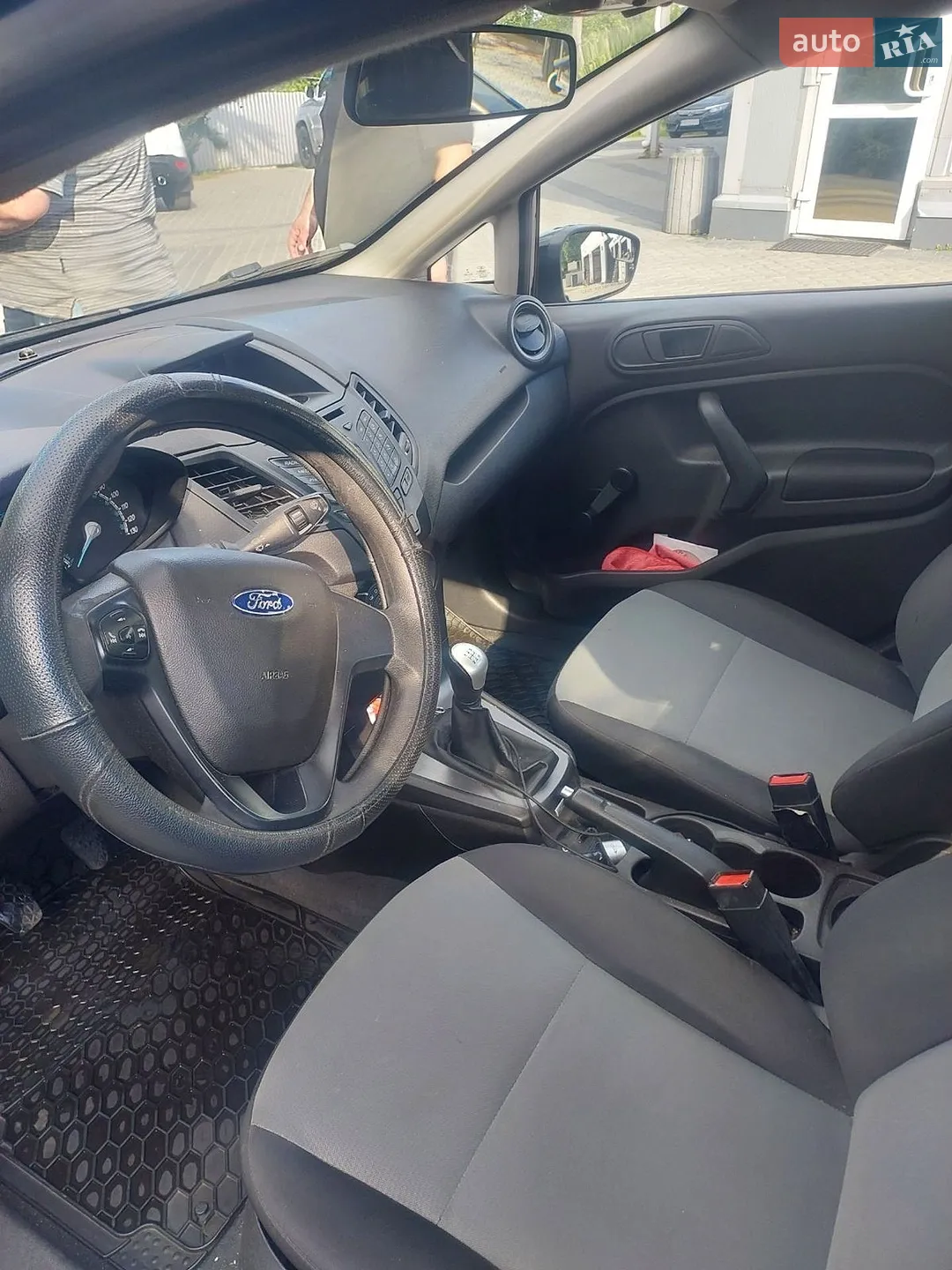 2017 Ford Fiesta - мініатюра 17