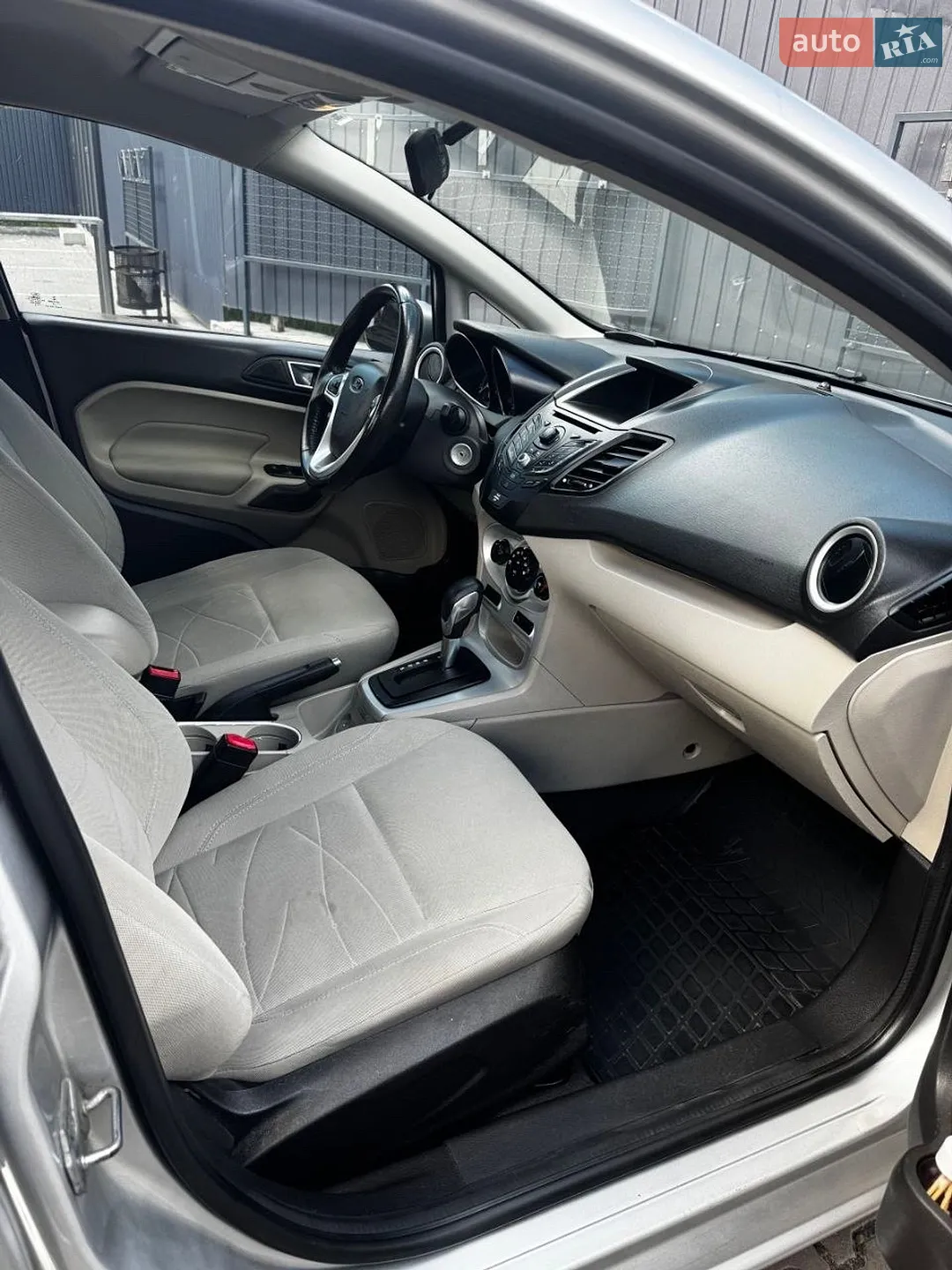 2013 Ford Fiesta - мініатюра 7