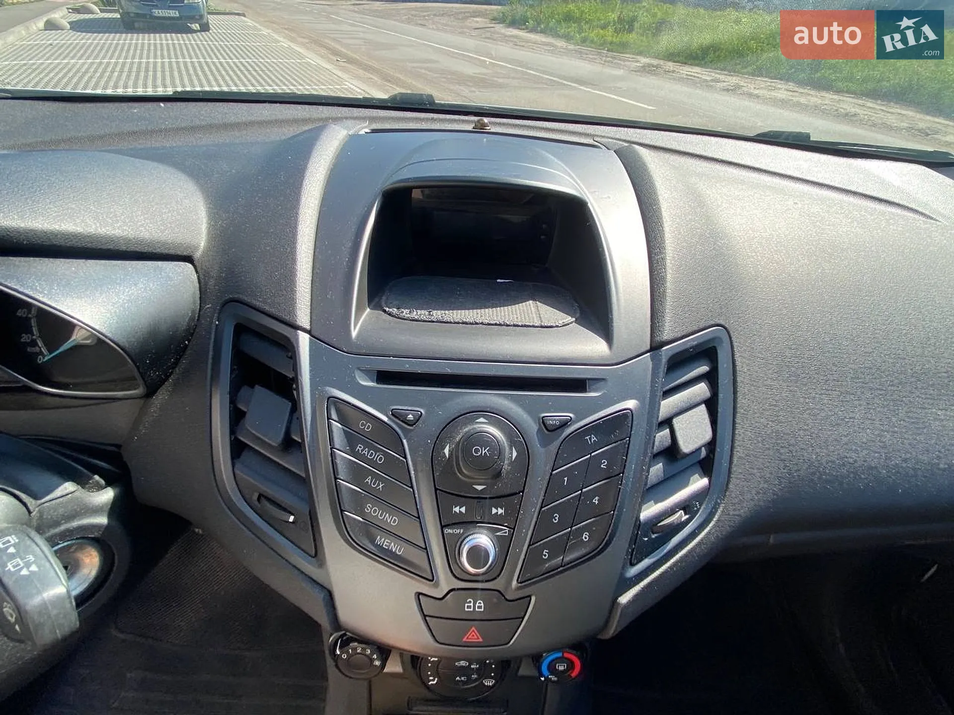 2013 Ford Fiesta - мініатюра 22