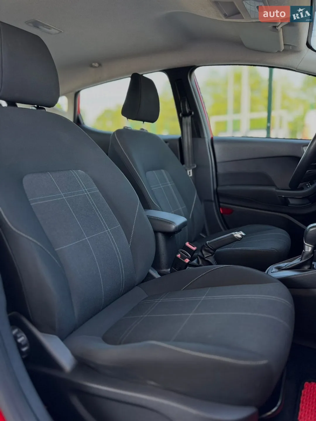 2019 Ford Fiesta - мініатюра 12