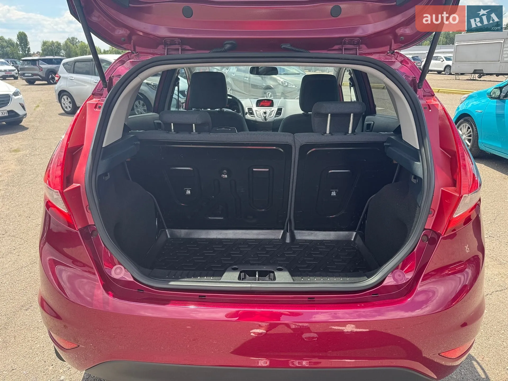 2011 Ford Fiesta - мініатюра 14