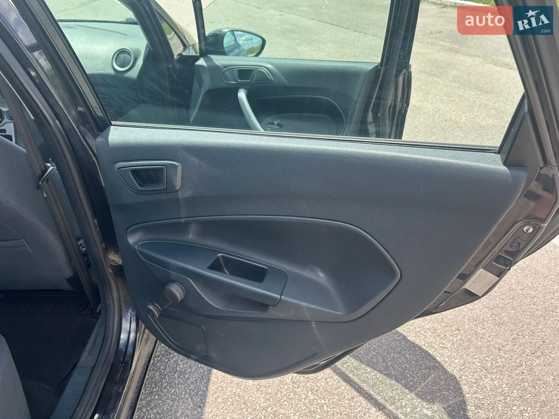 2012 Ford Fiesta - мініатюра 34