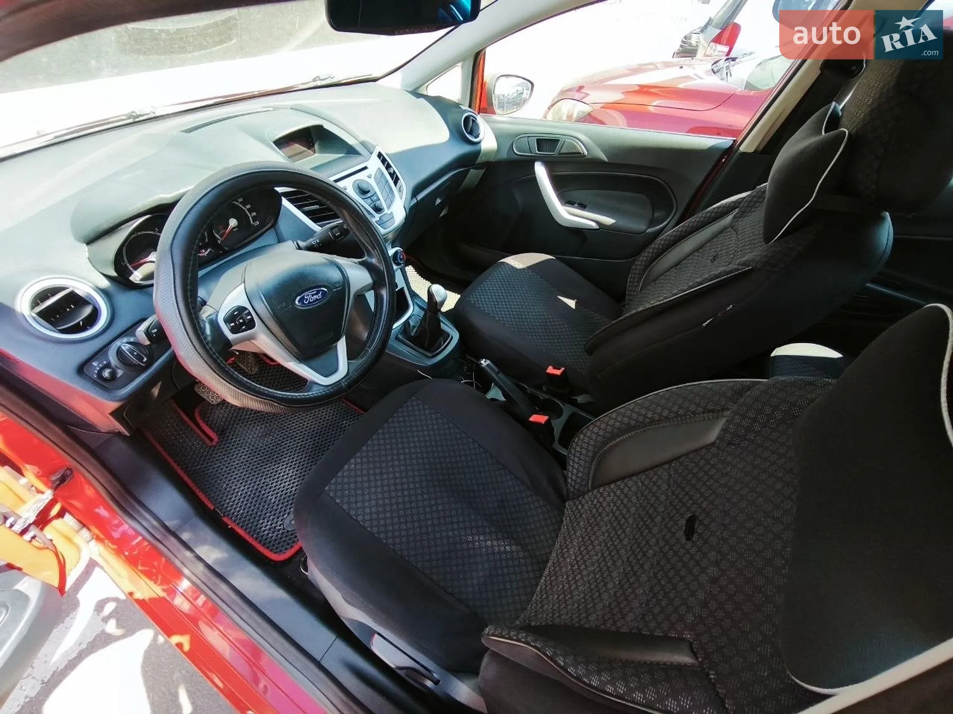 2012 Ford Fiesta - мініатюра 14