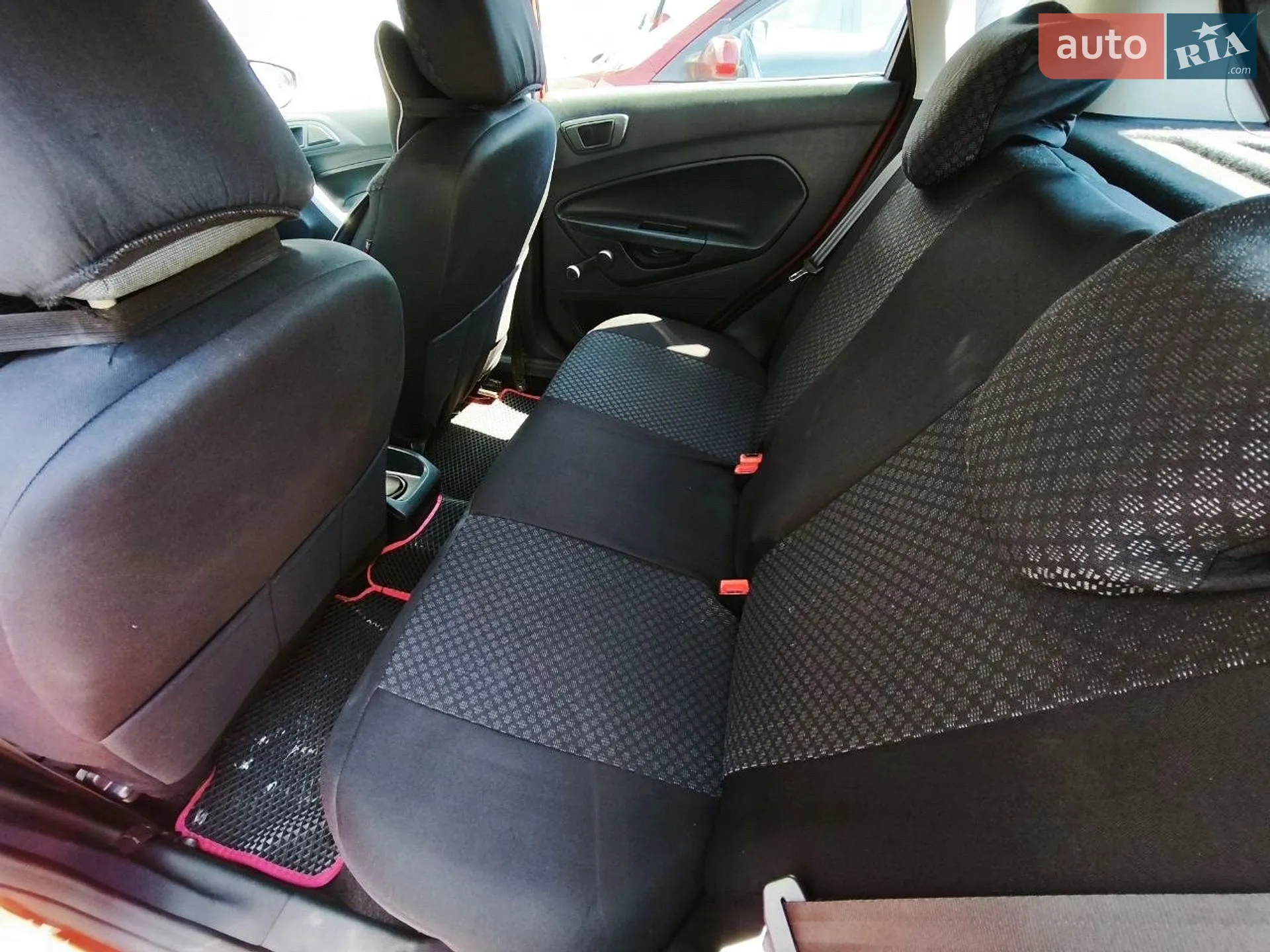 2012 Ford Fiesta - мініатюра 18
