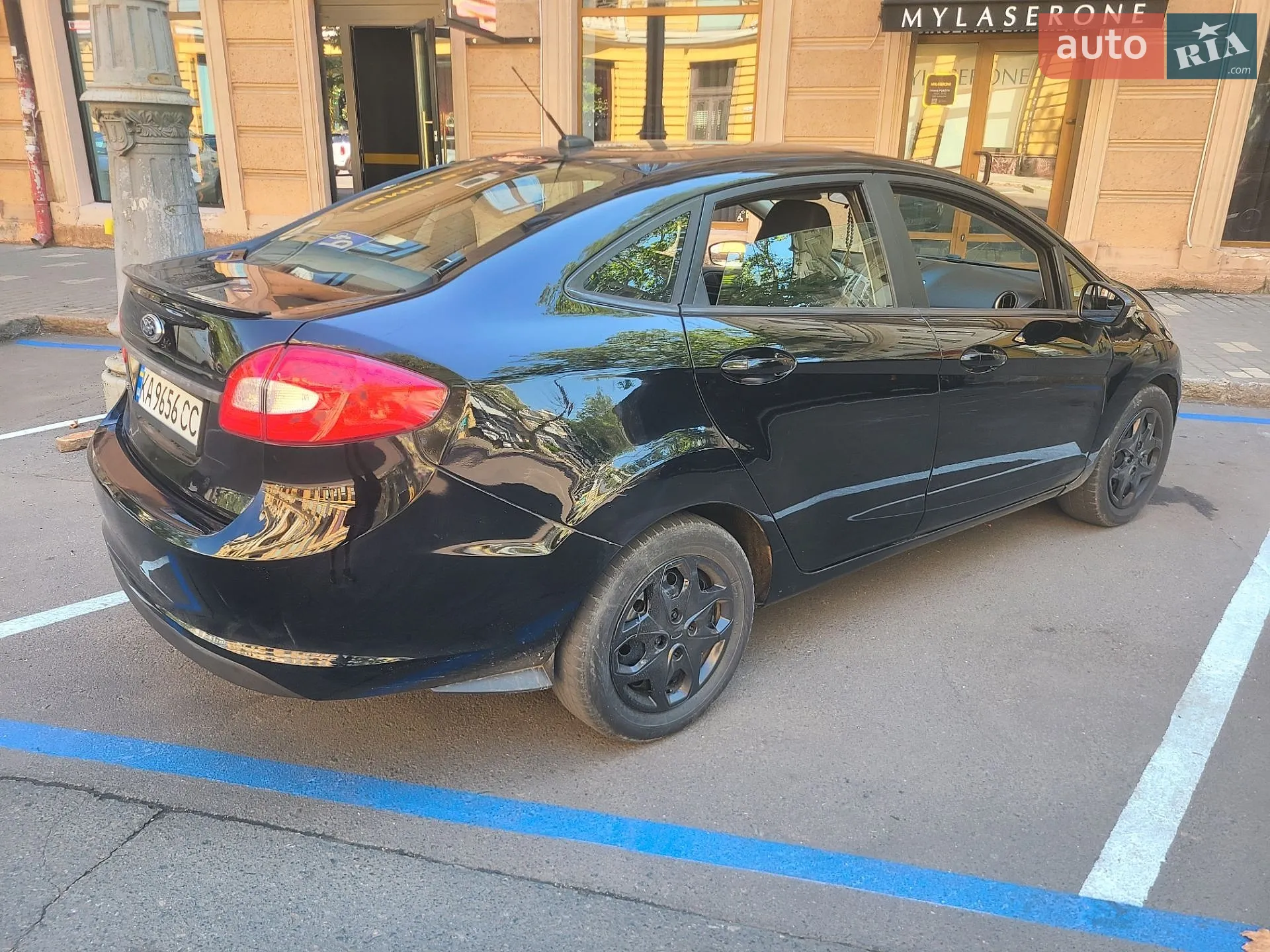 2012 Ford Fiesta - мініатюра 13
