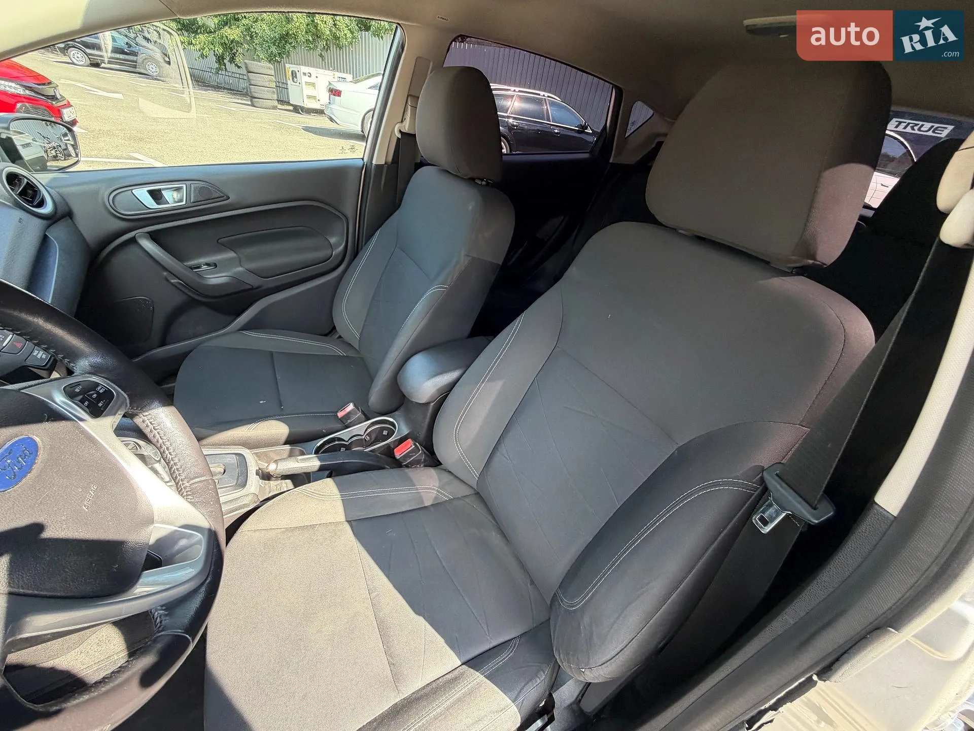 2015 Ford Fiesta - мініатюра 12