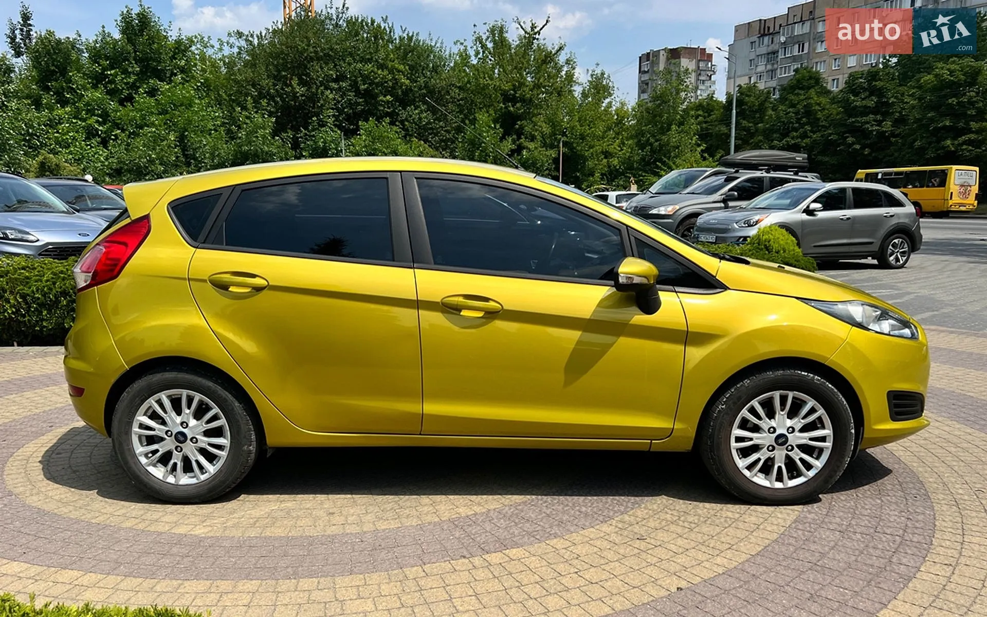 2013 Ford Fiesta - мініатюра 8