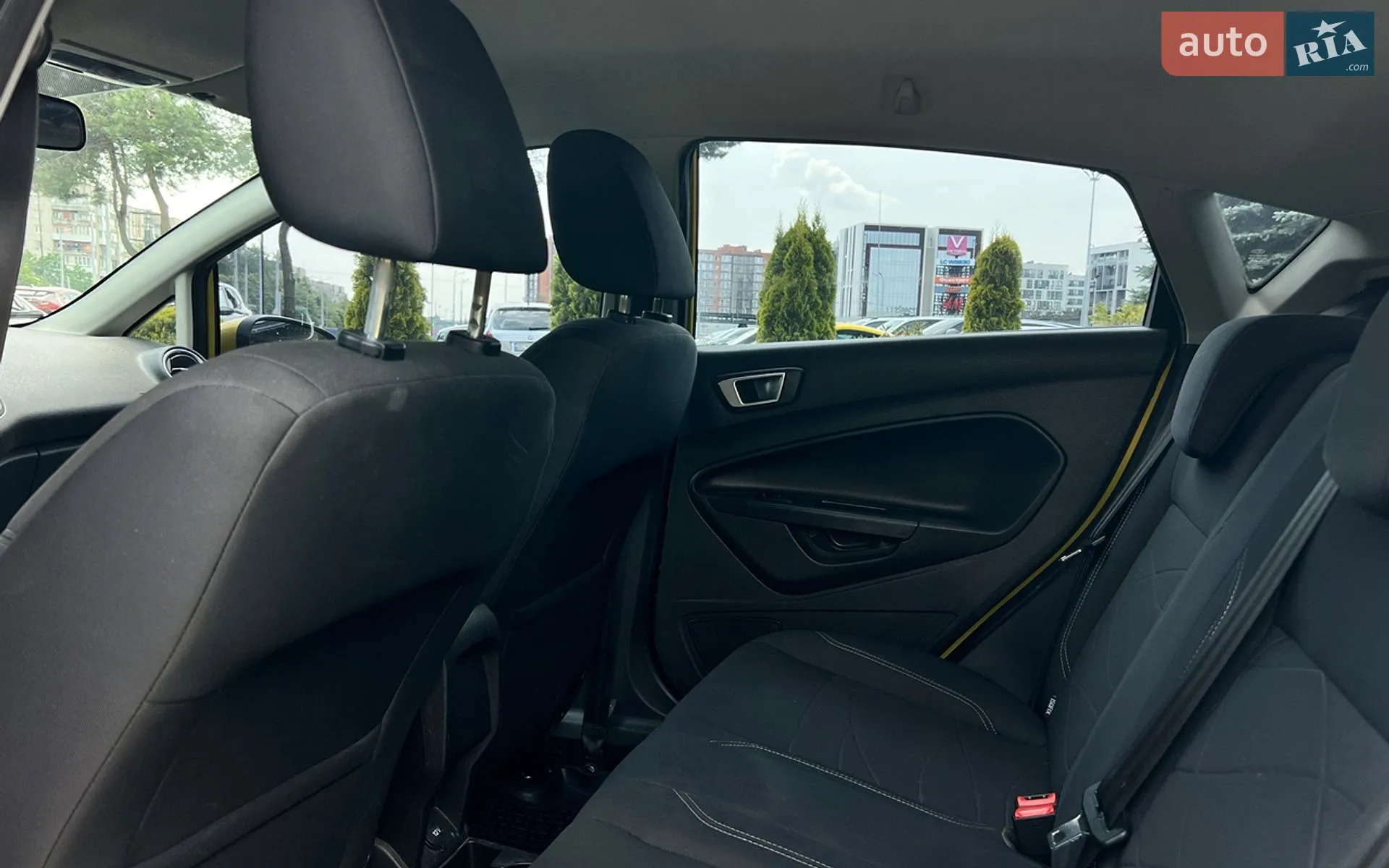 2013 Ford Fiesta - мініатюра 19