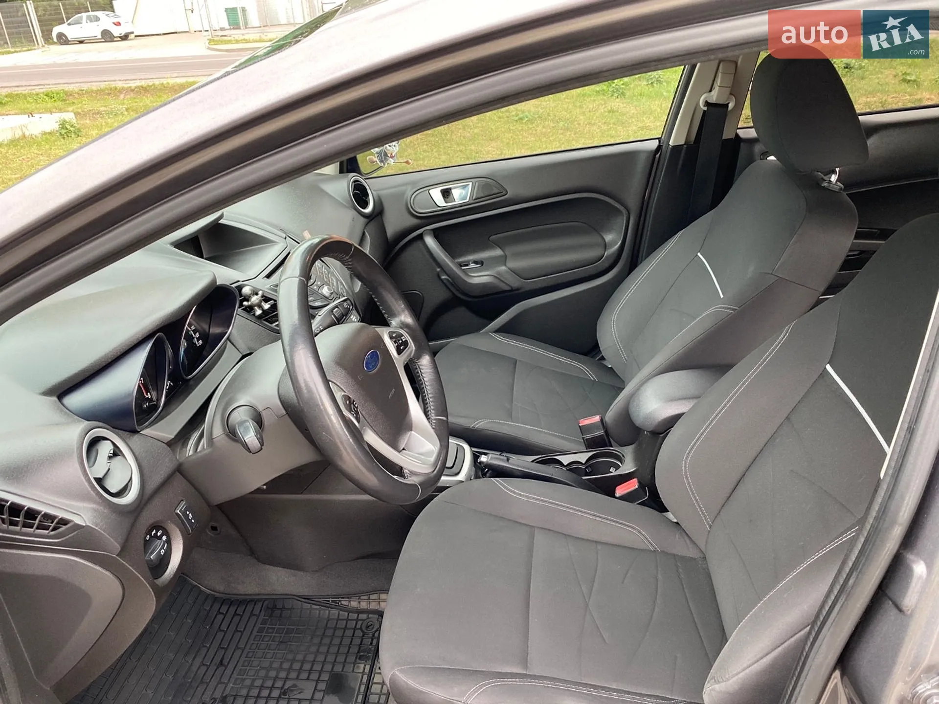 2013 Ford Fiesta - мініатюра 13