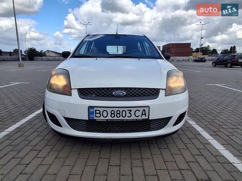 Хэтчбек Ford Fiesta 2006 в Тернополе