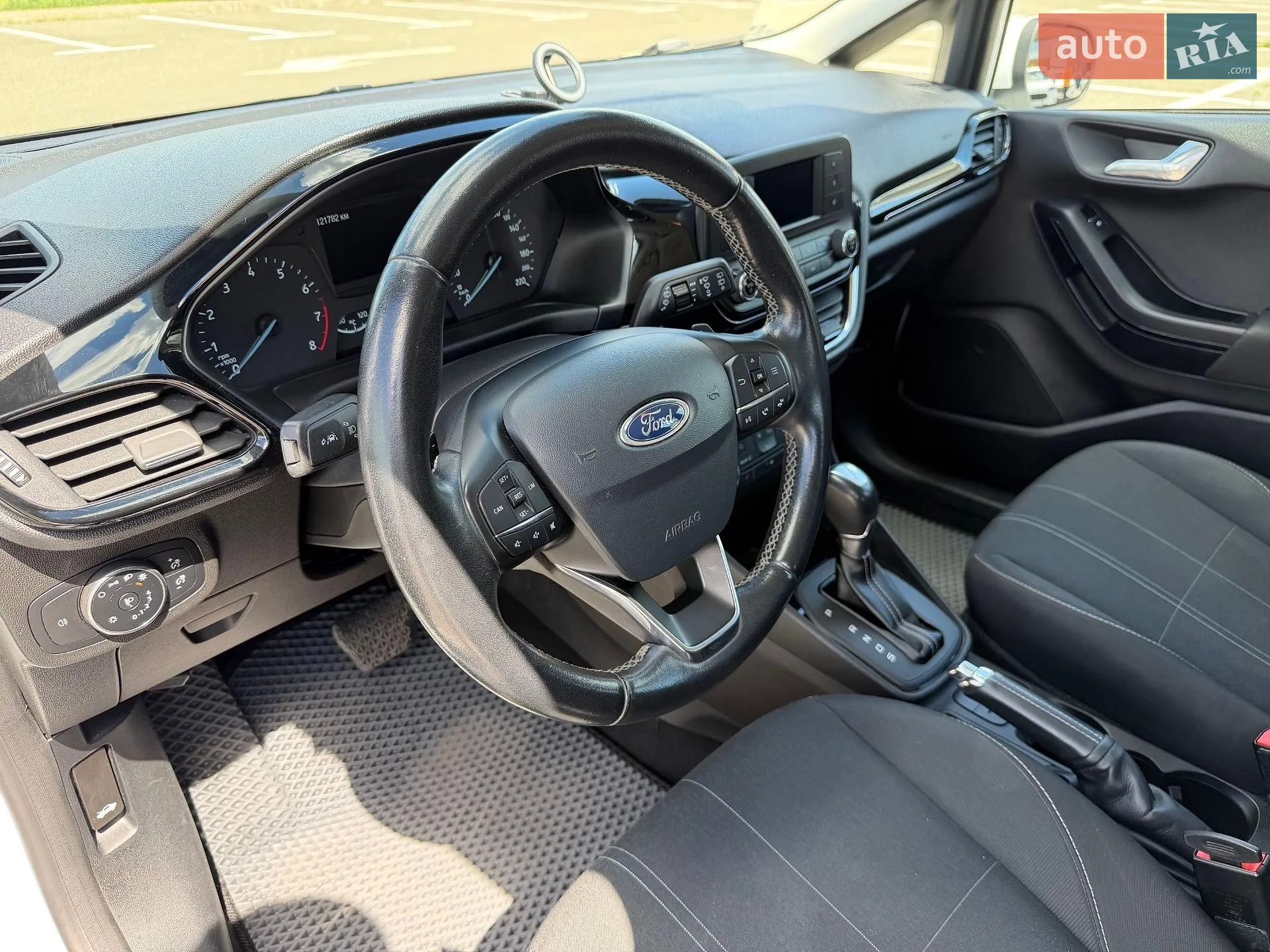 2018 Ford Fiesta - мініатюра 17