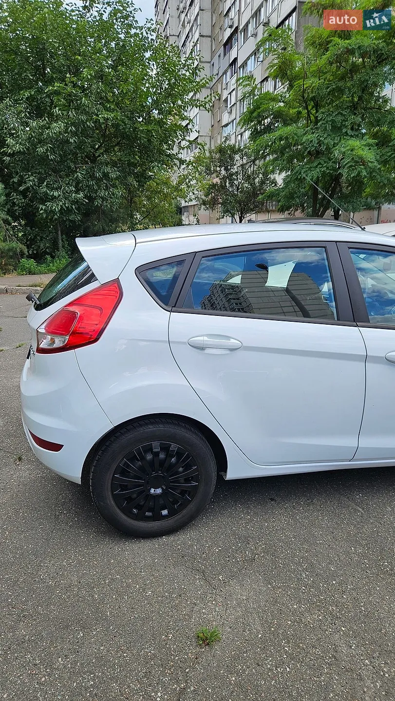 2017 Ford Fiesta - мініатюра 9
