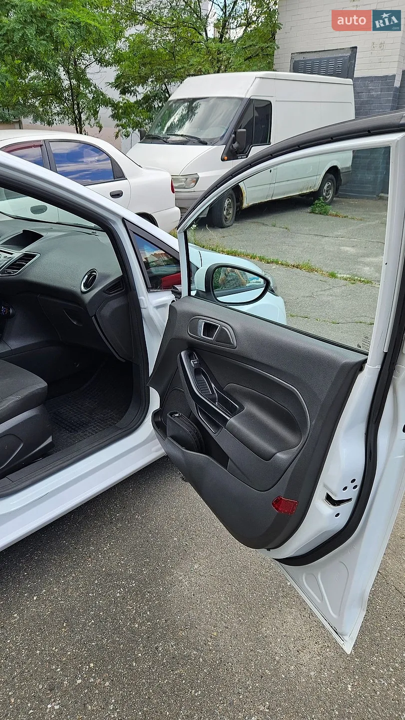 2017 Ford Fiesta - мініатюра 11