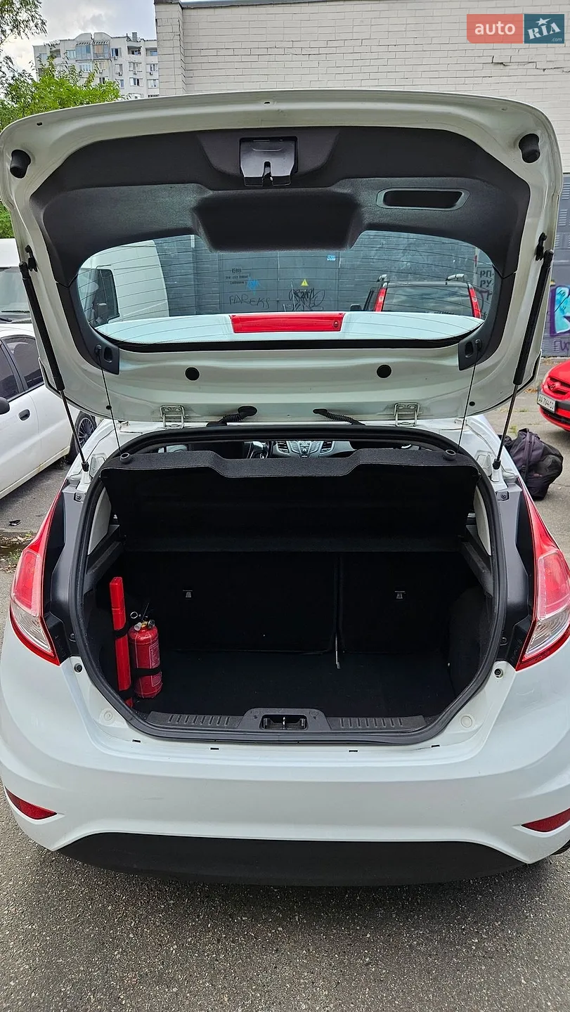 2017 Ford Fiesta - мініатюра 13