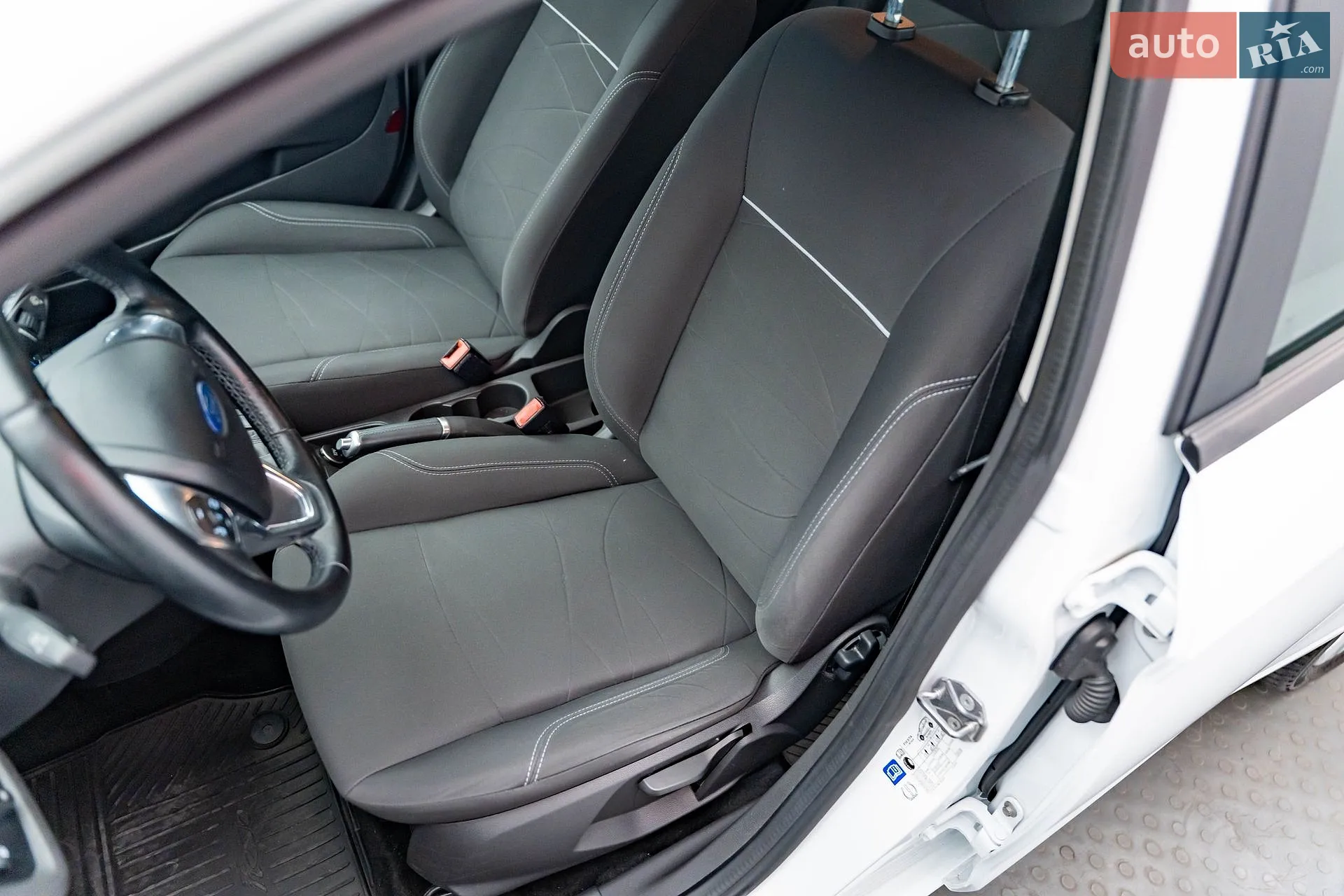 2016 Ford Fiesta - мініатюра 9